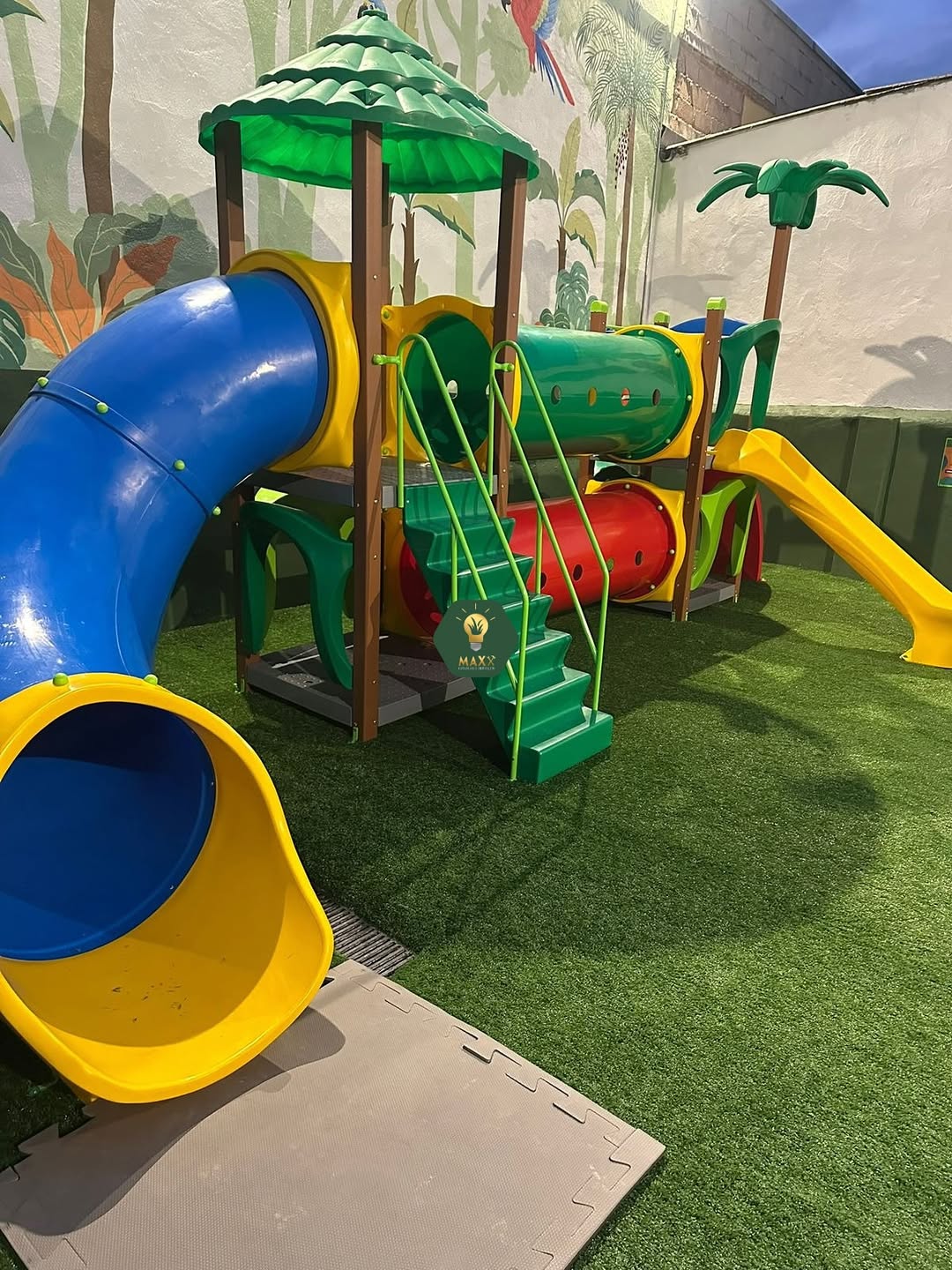 Conheça a grama para parquinho da Maxx Gramas